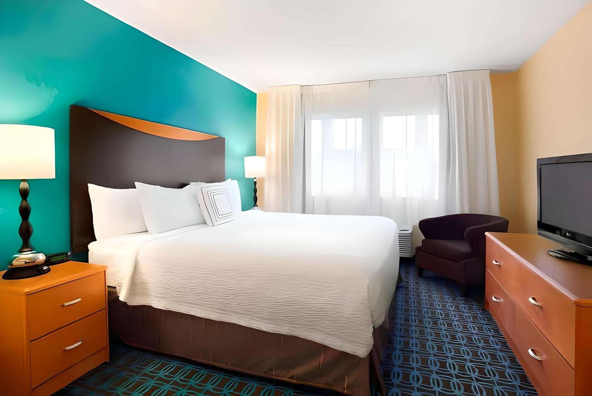 Dubuque Inn & Suites Kültér fotó