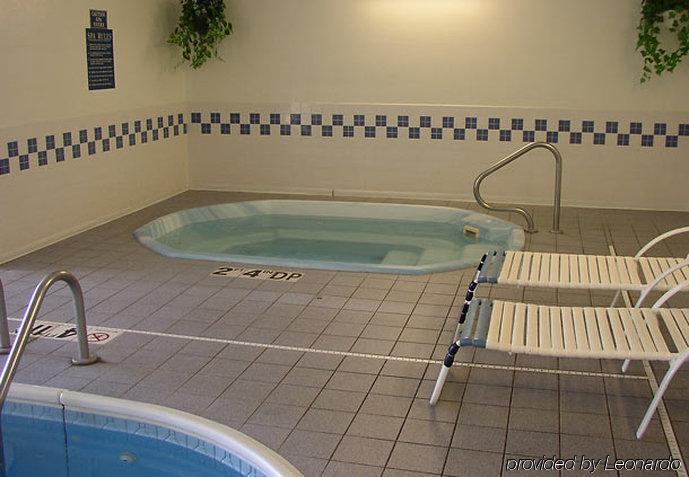 Dubuque Inn & Suites Kültér fotó