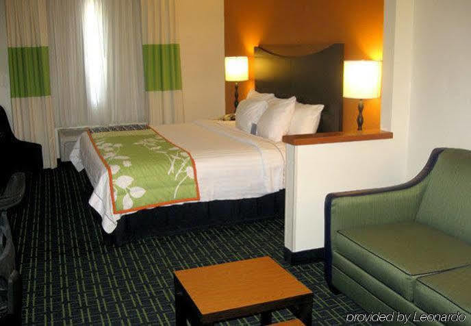 Dubuque Inn & Suites Kültér fotó